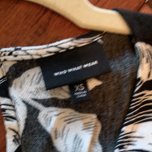 Black and white floral, wrap dress with ruffle detail. - Picture 7 of 9